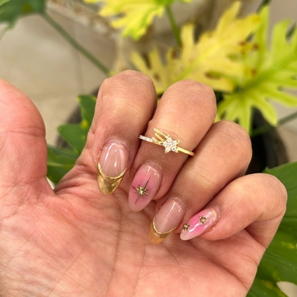 14K Gold Star Ring with high quality cubic zirconia stone
